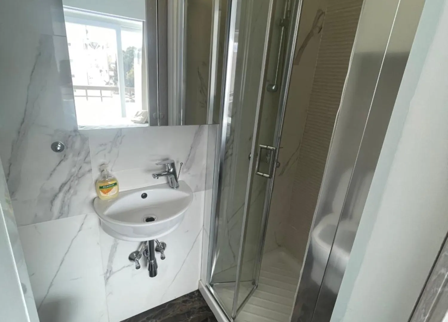 Nautica Luxe Apartments 拉纳卡